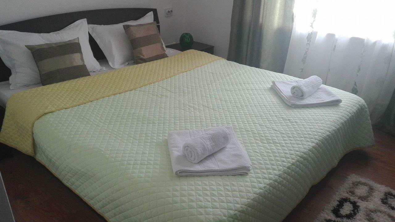 Casa Regala Ear Hotel ไกรโอวา ภายนอก รูปภาพ